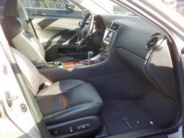 JTHBE262762006582 - 2006 LEXUS IS 350 SILVER photo 5