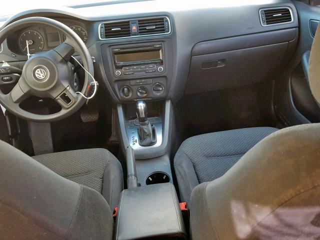 3VW2K7AJ5EM369831 - 2014 VOLKSWAGEN JETTA BASE BLUE photo 9