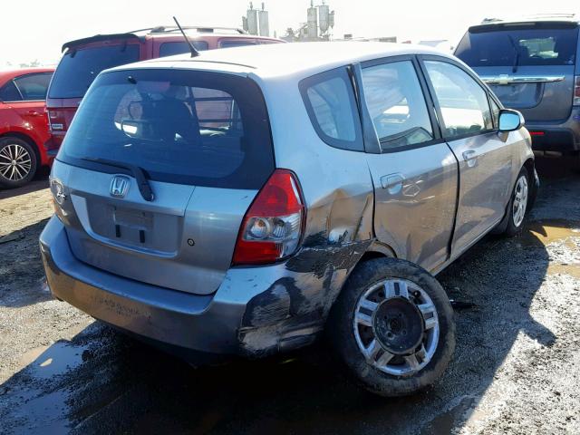 JHMGD38477S041069 - 2007 HONDA FIT SILVER photo 4