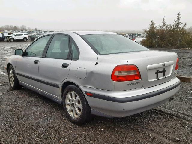 YV1VS2552YF510420 - 2000 VOLVO S40 SILVER photo 3