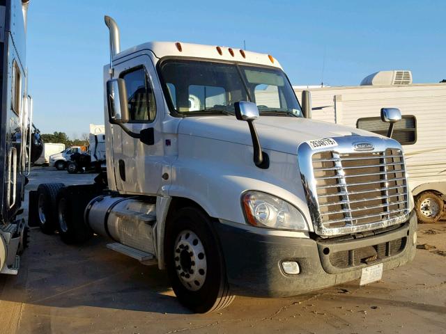 1FUJGEDV9DLFD5228 - 2013 FREIGHTLINER CASCADIA 1 WHITE photo 1