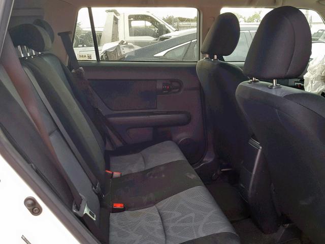 JTLZE4FE9CJ002982 - 2012 TOYOTA SCION XB WHITE photo 4
