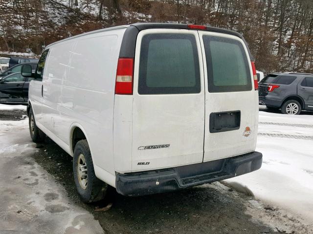 1GCGG25C181142551 - 2008 CHEVROLET EXPRESS G2 WHITE photo 3