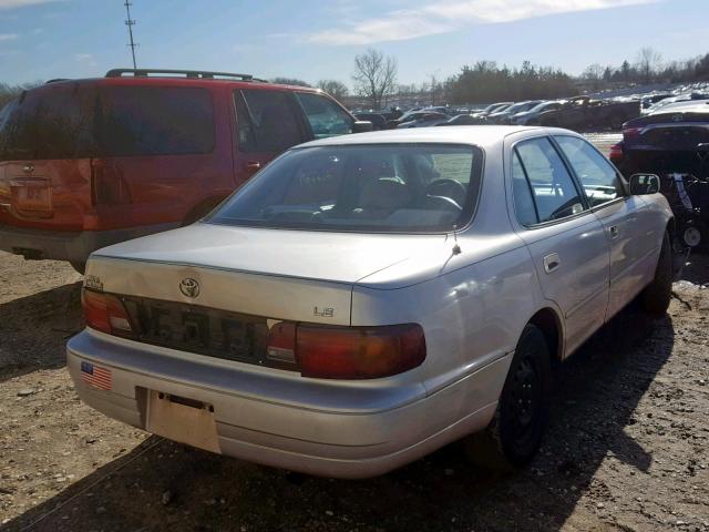 4T1BG12K1TU820038 - 1996 TOYOTA CAMRY DX TAN photo 4