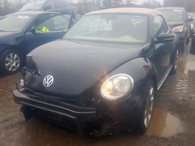 3VW5P7AT6DM816052 - 2013 VOLKSWAGEN BEETLE BLACK photo 2