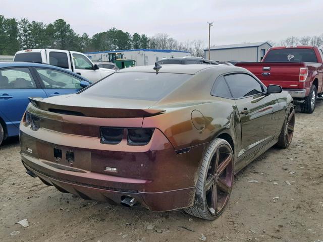 2G1FE1ED4B9127171 - 2011 CHEVROLET CAMARO LS GOLD photo 4