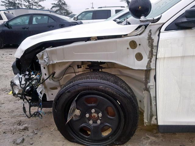 1FAHP2MT7FG203875 - 2015 FORD TAURUS POL WHITE photo 9