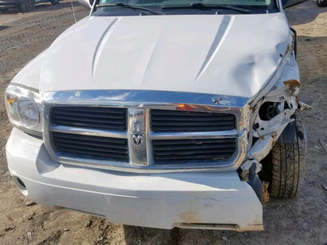 1D7HE48K76S559999 - 2006 DODGE DAKOTA QUA WHITE photo 7