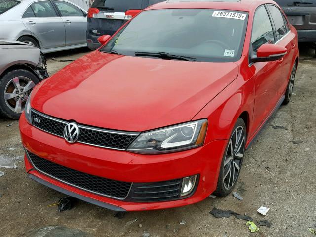 3VW5T7AJ0EM370458 - 2014 VOLKSWAGEN JETTA GLI RED photo 2