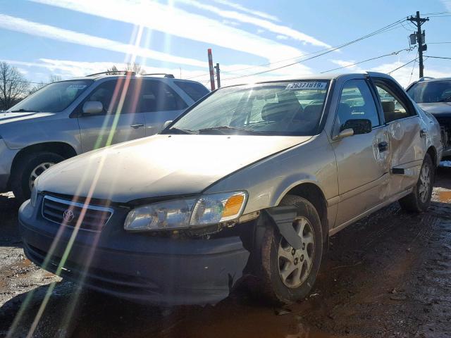 4T1BF22K71U957653 - 2001 TOYOTA CAMRY LE GOLD photo 2