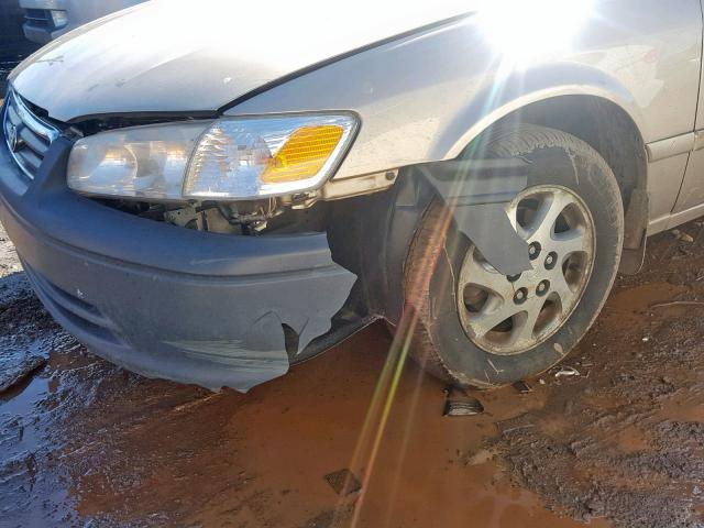 4T1BF22K71U957653 - 2001 TOYOTA CAMRY LE GOLD photo 9