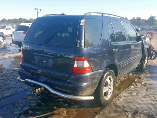 4JGAB54E53A390704 - 2003 MERCEDES-BENZ ML 320 BLUE photo 4