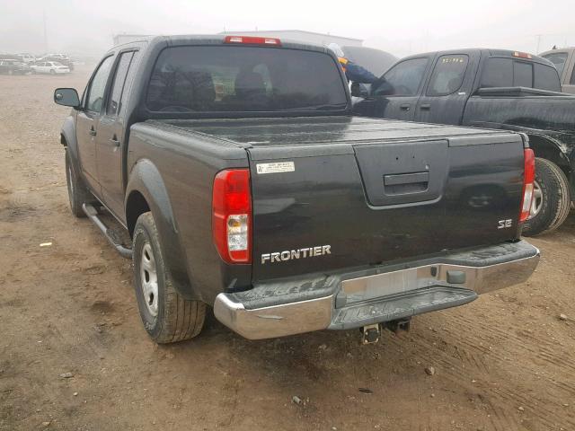 1N6AD07U45C436158 - 2005 NISSAN FRONTIER C BLACK photo 3