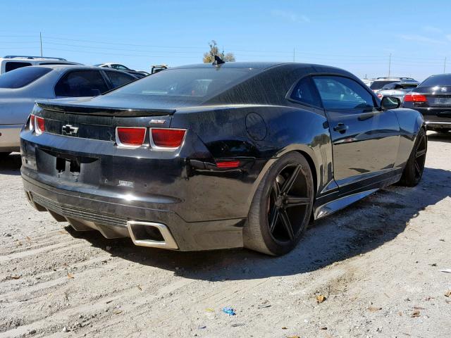 2G1FK1EJ5A9185268 - 2010 CHEVROLET CAMARO SS BLACK photo 4