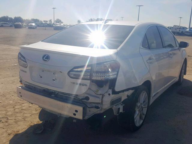 JTHBB1BA8A2029491 - 2010 LEXUS HS 250H WHITE photo 4