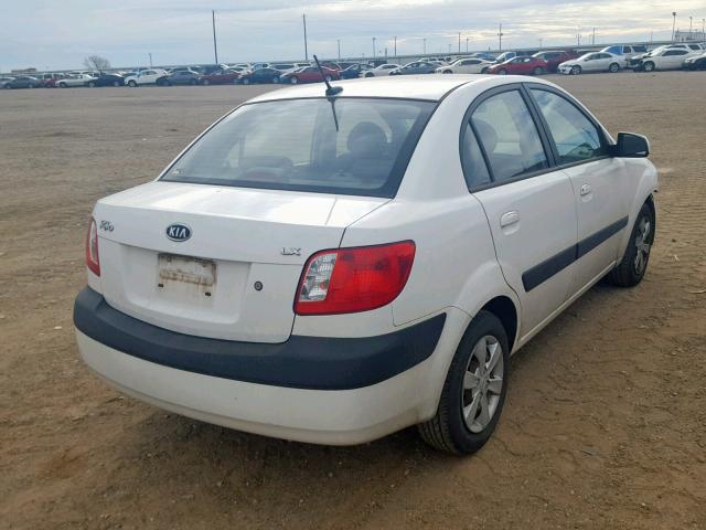 KNADE223596487659 - 2009 KIA RIO BASE WHITE photo 4