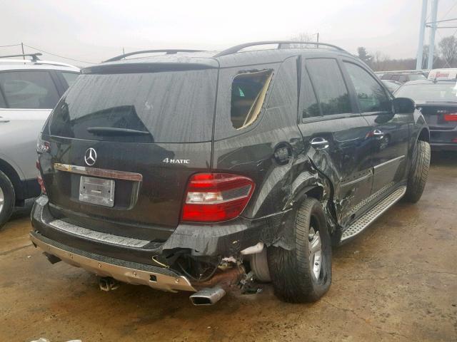 4JGBB86E48A307158 - 2008 MERCEDES-BENZ ML 350 BLACK photo 4