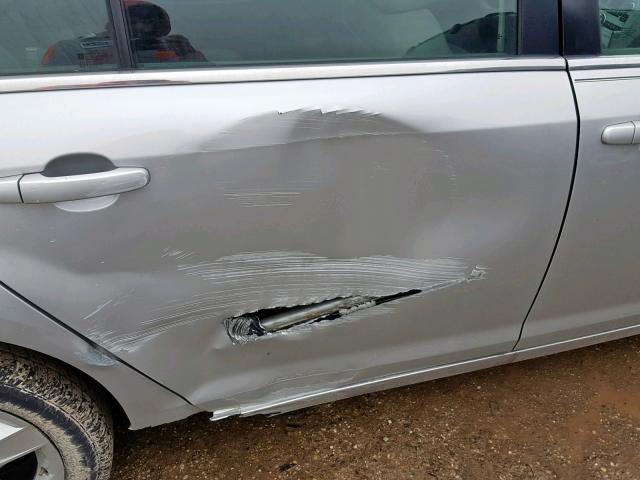 1G1ZB5E19BF207494 - 2011 CHEVROLET MALIBU LS 银色 照片 9