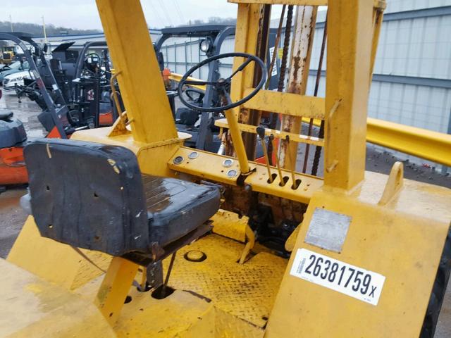 383N - 1980 MSTR FORKLIFT YELLOW photo 5