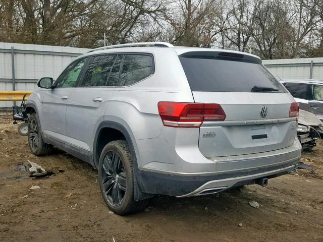 1V2MR2CA7JC512425 - 2018 VOLKSWAGEN ATLAS SEL SILVER photo 3