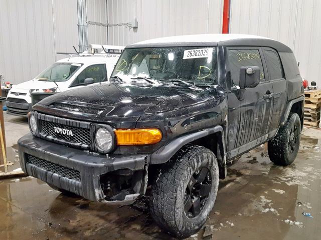 JTEBU4BF3AK098271 - 2010 TOYOTA FJ CRUISER BLACK photo 2