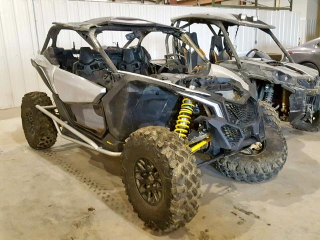 3JBVGAY42JK000903 - 2018 CAN-AM MAVERICK X GRAY photo 1