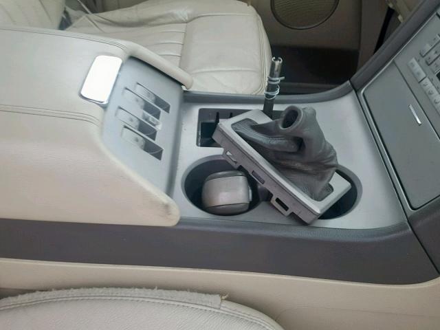 5LMFU28R34LJ23396 - 2004 LINCOLN NAVIGATOR MAROON photo 9