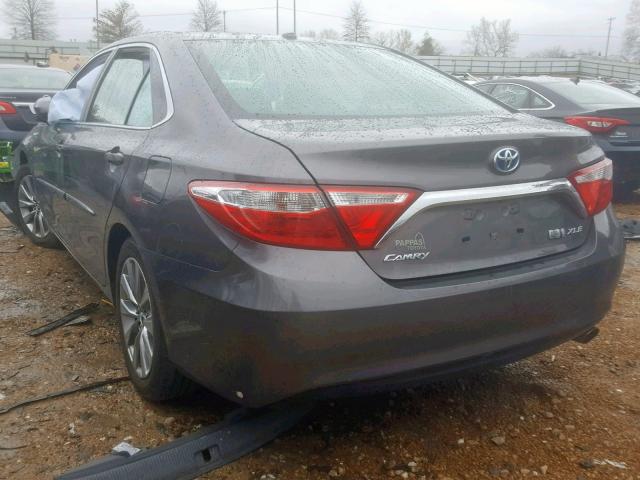 4T1BD1FK4FU166255 - 2015 TOYOTA CAMRY HYBR GRAY photo 3