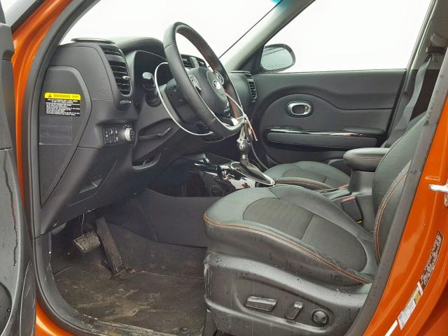 KNDJX3AA7J7520262 - 2018 KIA SOUL ! ORANGE photo 5