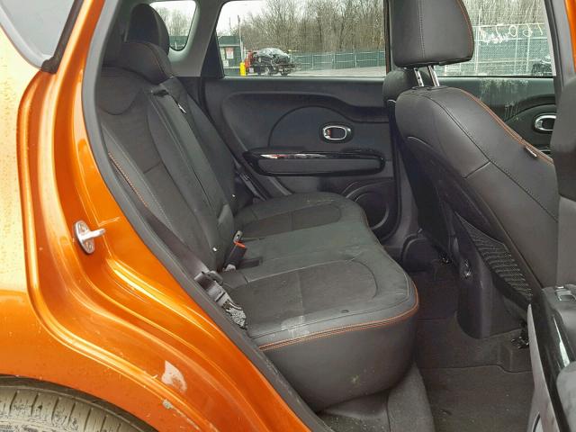 KNDJX3AA7J7520262 - 2018 KIA SOUL ! ORANGE photo 6