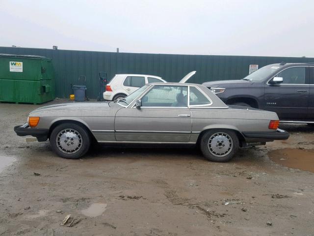 WDBBA45A5DB021336 - 1983 MERCEDES-BENZ 380 SL SILVER photo 9