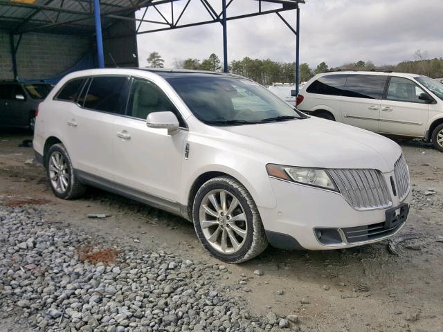 2LMHJ5AT9ABJ20370 - 2010 LINCOLN MKT WHITE photo 1