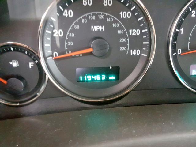 1J8HG48N76C274639 - 2006 JEEP COMMANDER TAN photo 8