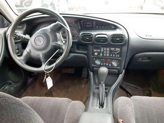 1G2WK52J72F242862 - 2002 PONTIAC GRAND PRIX RED photo 9