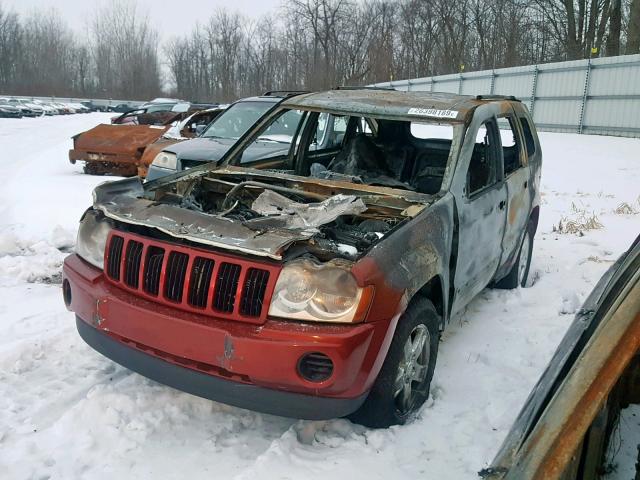 1J4GR48K05C651257 - 2005 JEEP GRAND CHER RED photo 2