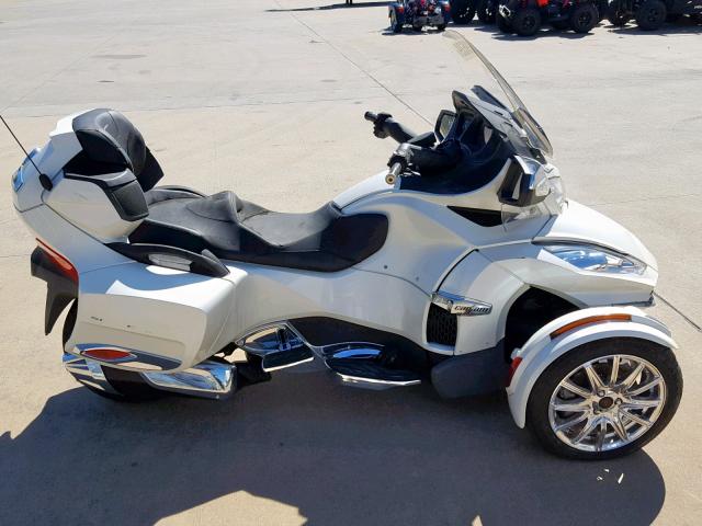 2BXNBDD21FV006284 - 2015 CAN-AM SPYDER ROA WHITE photo 1