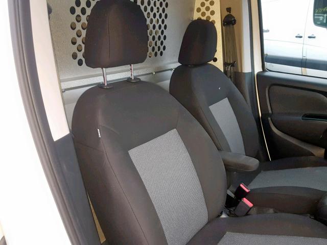 ZFBERFAB1H6E46834 - 2017 RAM PROMASTER 白色 照片 6