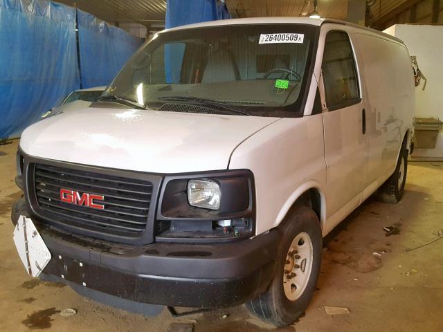 1GTZGFBA6A1162576 - 2010 GMC SAVANA G25 WHITE photo 2