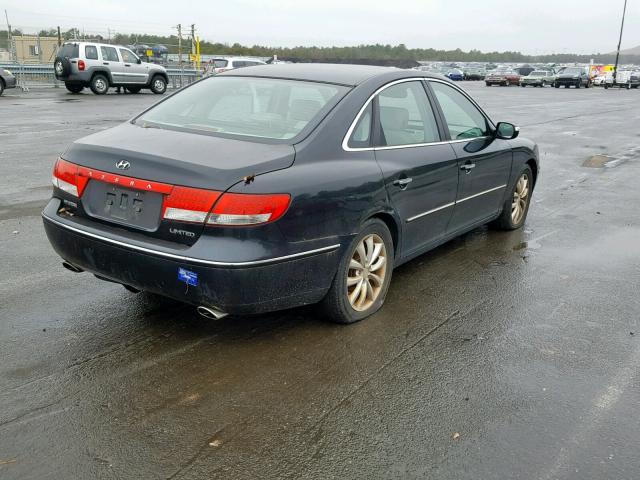 KMHFC46F87A162558 - 2007 HYUNDAI AZERA SE BLACK photo 4