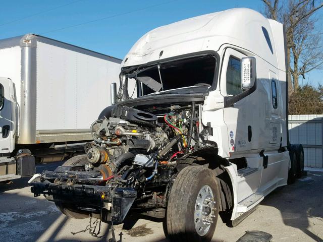 3AKJHHDR6JSJY4765 - 2018 FREIGHTLINER CASCADIA 1 WHITE photo 2