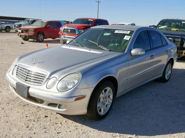 WDBUF56J96A808832 - 2006 MERCEDES-BENZ E 350 SILVER photo 2