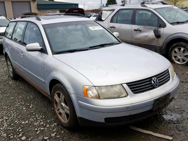 WVWLH63B21E036525 - 2001 VOLKSWAGEN PASSAT GLX Gümüş foto 1