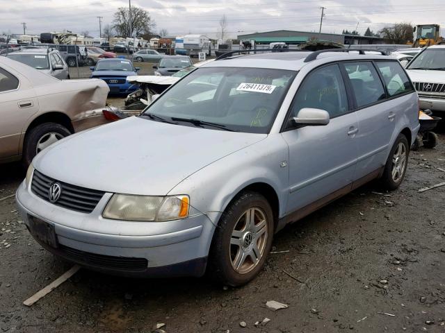 WVWLH63B21E036525 - 2001 VOLKSWAGEN PASSAT GLX Gümüş foto 2