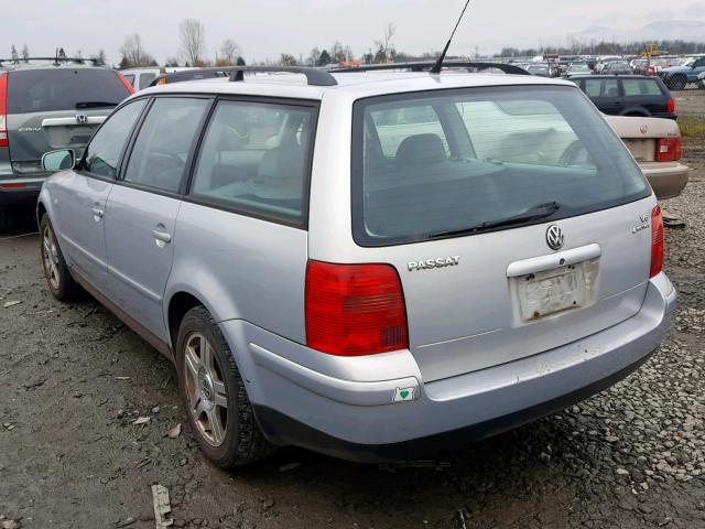 WVWLH63B21E036525 - 2001 VOLKSWAGEN PASSAT GLX Gümüş foto 3