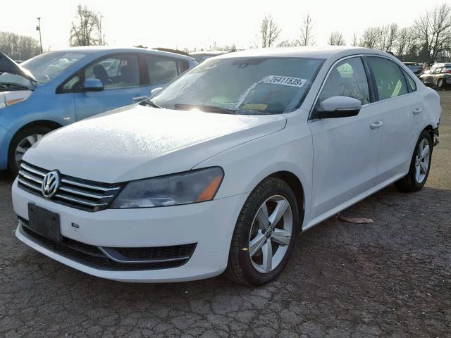 1VWBP7A33DC123153 - 2013 VOLKSWAGEN PASSAT SE WHITE photo 2