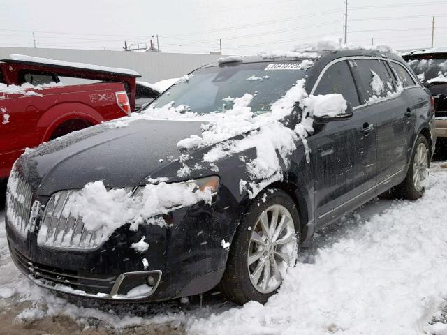 2LMHJ5AT9ABJ16268 - 2010 LINCOLN MKT BLACK photo 2