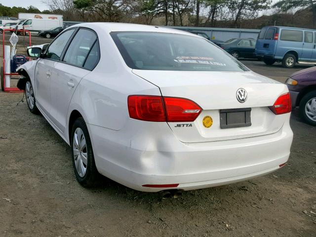 3VW2K7AJ8CM386104 - 2012 VOLKSWAGEN JETTA BASE WHITE photo 3