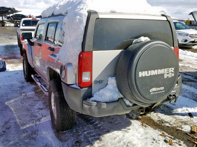 5GTDN136X68191390 - 2006 HUMMER H3 SILVER photo 3