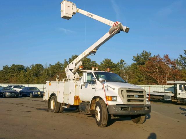 3FRXF75H97V505348 - 2007 FORD F750 SUPER WHITE photo 1