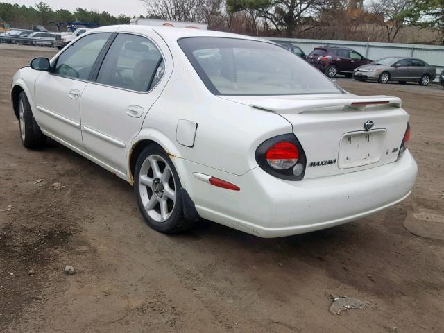 JN1CA31A51T310926 - 2001 NISSAN MAXIMA GXE WHITE photo 3